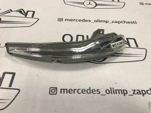 Повторитель левый зеркало на Mercedes w205 x253 Повторитель левый зеркало на Mercedes w205 x253